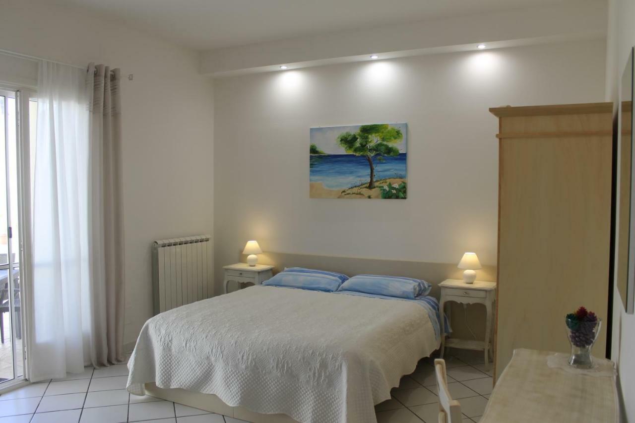 B&B Villa 16 Pini Lecce Exterior photo